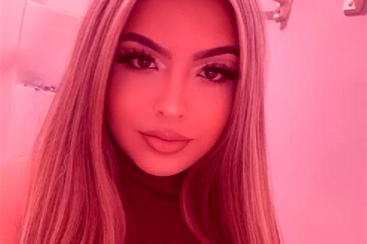 Rose, 21, a blonde brown-eyed latina companion based in Xianglong. Offering Fetish, Massage, Roleplay. Available for incall and outcall, overnight bookings a...