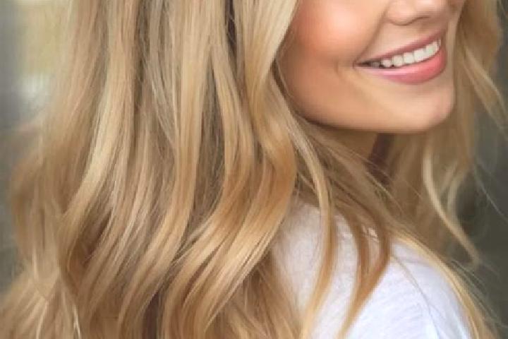 Rose, 21, a blonde hazel-eyed caucasian companion based in Changge. Offering Fetish, Massage, Couples. Available for incall and outcall, day and evening dates.