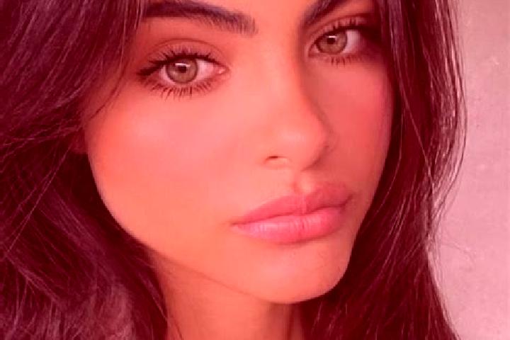 Rose, 21, a brunette green-eyed european companion based in Dumfries. Offering Couples, Deep French Kissing, Striptease, Fetish. Available for incall and out...
