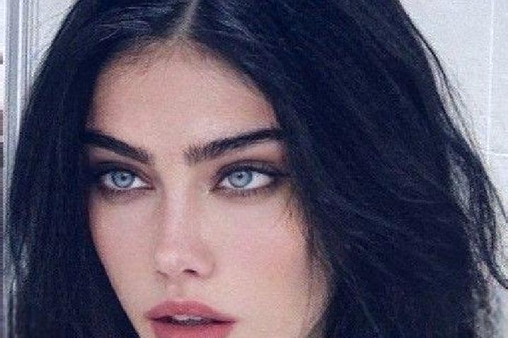 Rose, 21, a chestnut grey-eyed caucasian companion based in Mismiyah. Offering Girlfriend Experience, Striptease, Dinner Date. Available for incall and outca...
