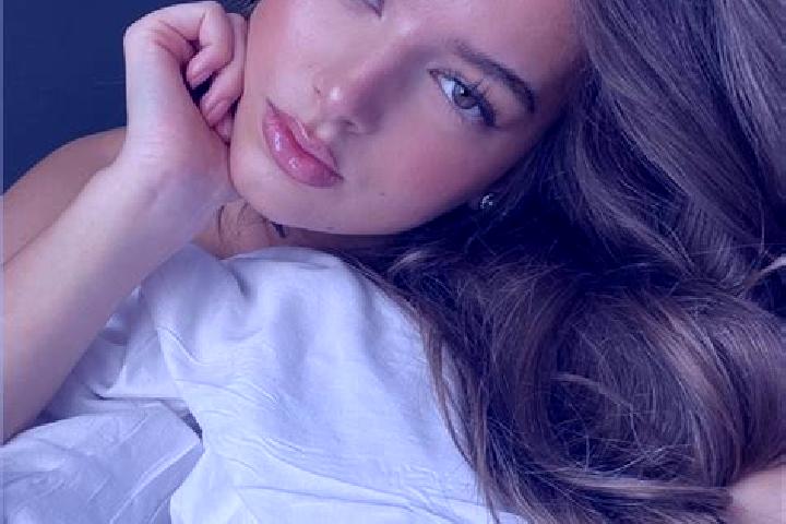 Rose, 21, a chestnut hazel-eyed middle eastern companion based in Lanta. Offering Girlfriend Experience, Deep French Kissing, BDSM. Available for incall and ...