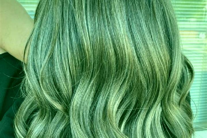 Rose, 21, a dark blonde grey-eyed european companion based in Bondo. Offering CIM, Party Girl, Striptease. Available for incall and outcall, day and evening ...