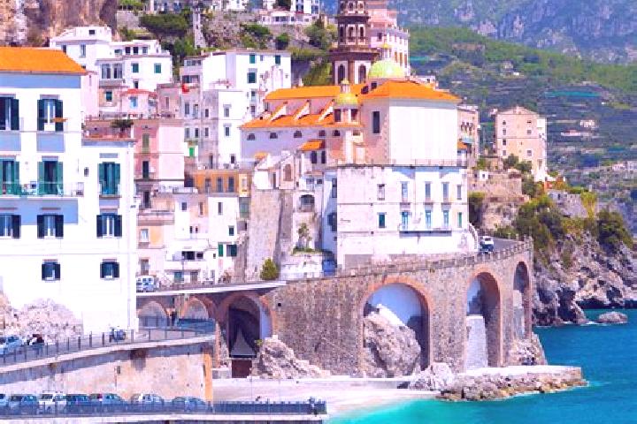 Rose, 21 — Escort in Commessaggio, Italy