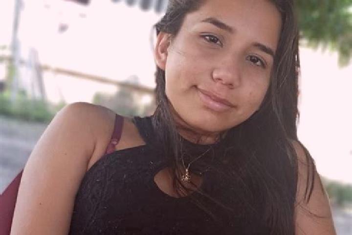 Rose, 21 — Escort in Itaberaba, Brazil