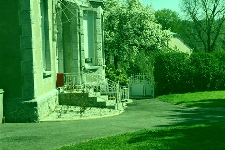 Rose, 21 — Escort in Montherme, France