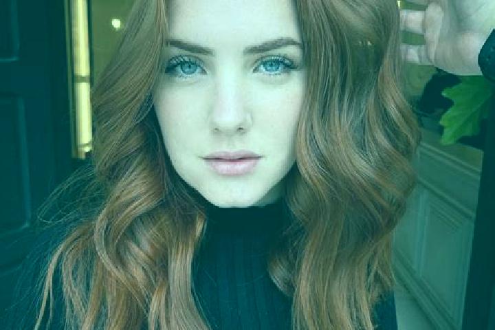 Rose, 22, a auburn blue-eyed caribbean companion based in Sydenham. Offering OWO, Massage, Duos, Striptease. Available for incall and outcall, day and evenin...