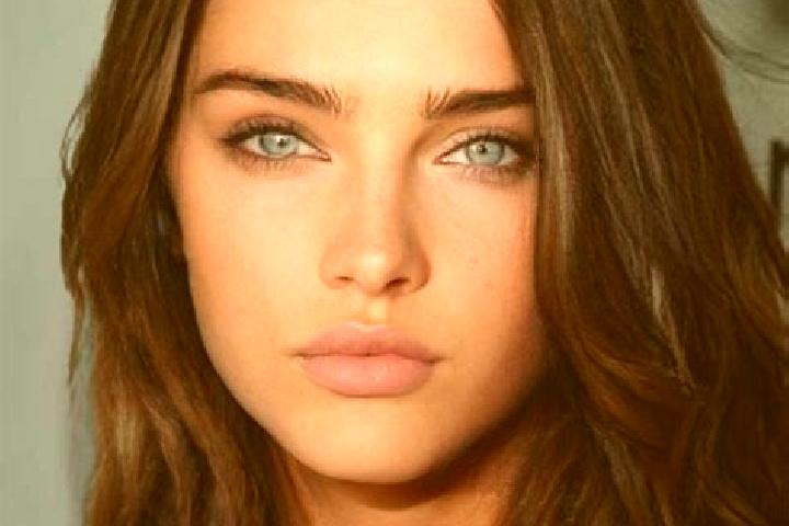 Rose, 22, a brunette grey-eyed mixed companion based in At Tahaluf. Offering CIM, Overnight, BDSM. Available for incall and outcall, overnight bookings avail...