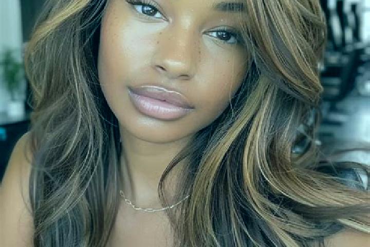 Rose, 22, a dark blonde brown-eyed ebony companion based in La Luz de Juarez. Offering Roleplay, A-Level, Striptease. Available for incall and outcall, day a...