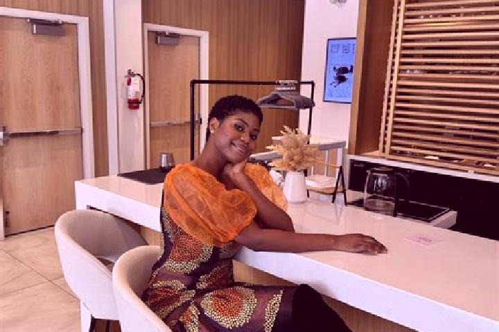 Rose, 22 — Escort in Awe, Nigeria