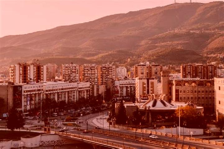 Rose, 22 — Escort in Caska, North Macedonia
