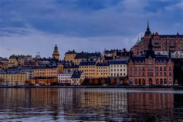 Rose, 22 — Escort in Finja, Sweden