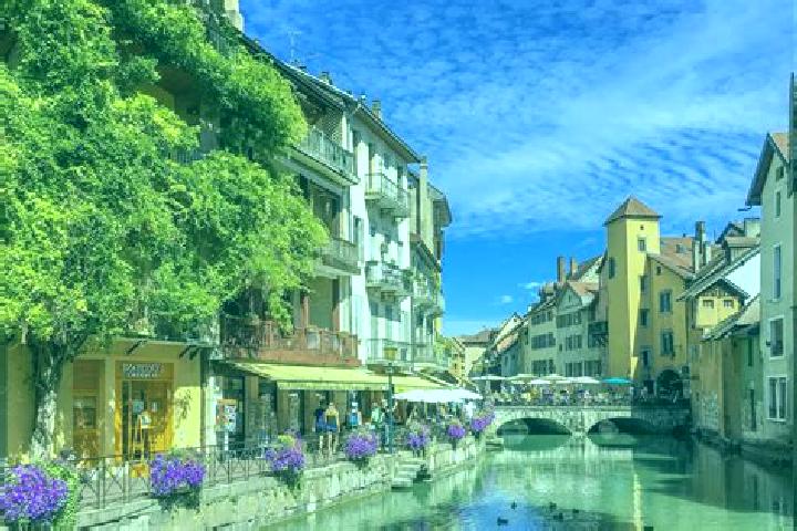 Rose, 22 — Escort in Nordheim, France