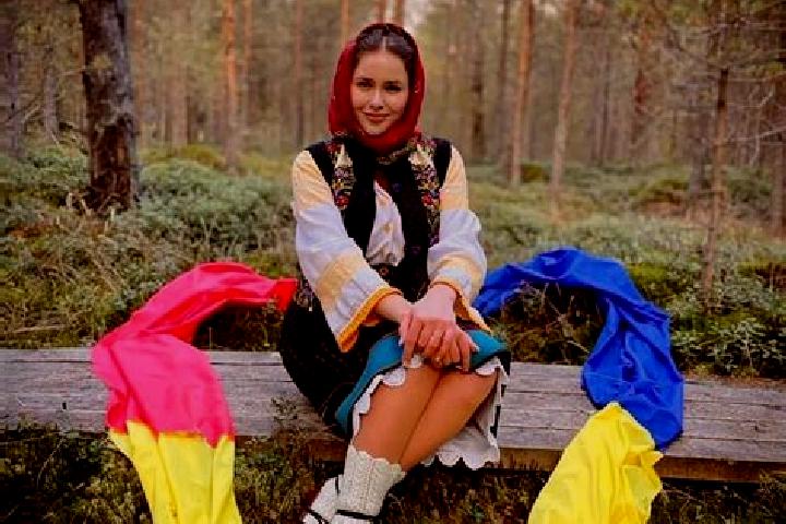 Rose, 22 — Escort in Sadova, Romania