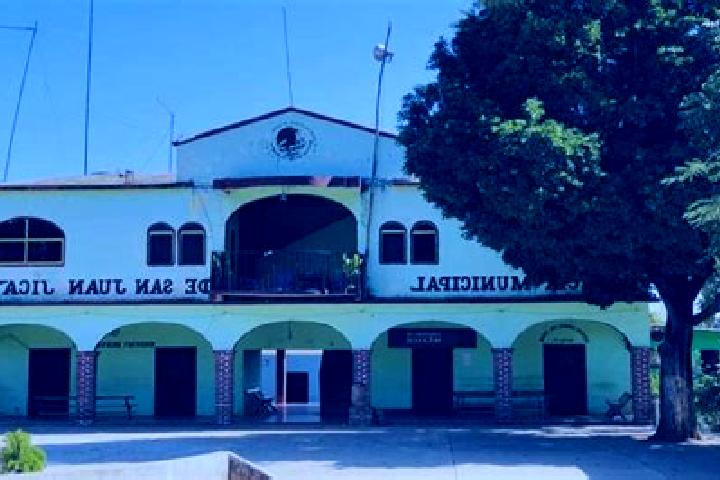 Rose, 22 — Escort in San Pedro Jicayan, Mexico