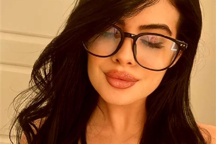 Rose, 22 — Escort in Suykbulak, Kazakhstan