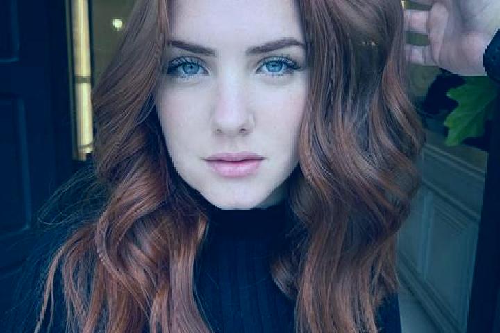 Rose, 23, a auburn blue-eyed indian companion based in Tegalbuleud. Offering Girlfriend Experience, Overnight, Dinner Date, Deep French Kissing. Available fo...