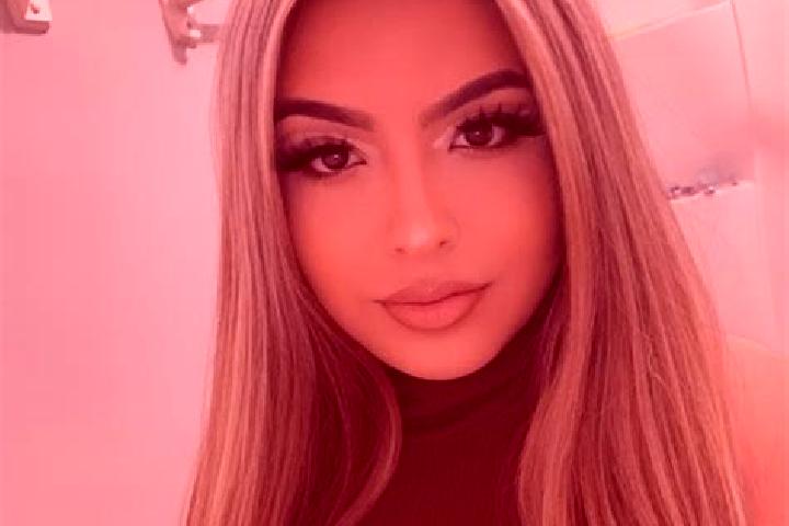 Rose, 23, a blonde brown-eyed latina companion based in Ignatovka. Offering Roleplay, A-Level, Dinner Date. Available for incall and outcall, overnight booki...