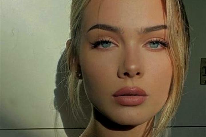 Rose, 23, a dark blonde grey-eyed european companion based in Areka. Offering Duos, Overnight, Tantra, 69. Available for incall and outcall, day and evening ...