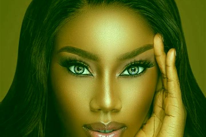 Rose, 23, a red blue-eyed ebony companion based in Ndioum. Offering 69, Couples. Available for incall and outcall, overnight bookings available.