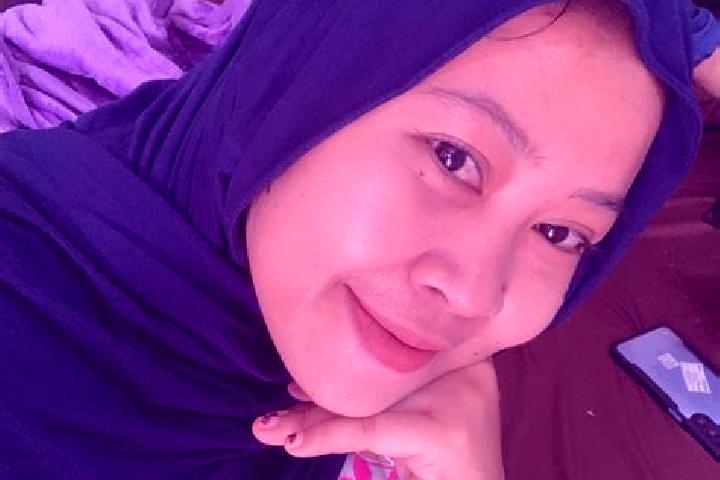 Rose, 23 — Escort in Bakalan, Indonesia