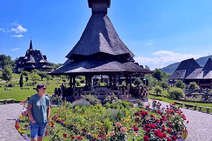 Rose, 23 — Escort in Bascov, Romania