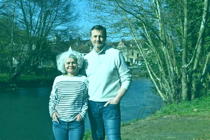 Rose, 23 — Escort in Coulanges-sur-Yonne, France