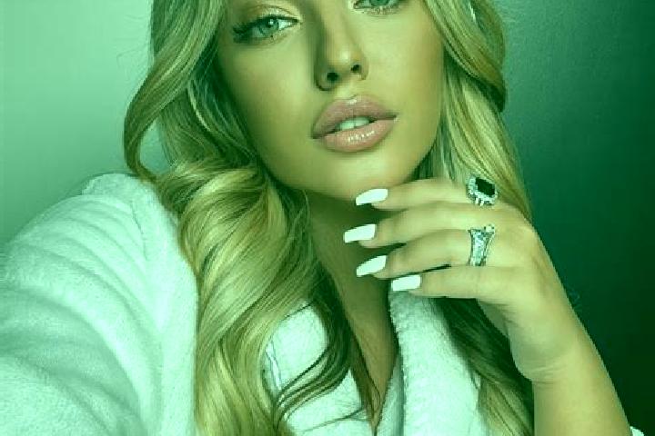 Rose, 23 — Escort in Horb, Ukraine
