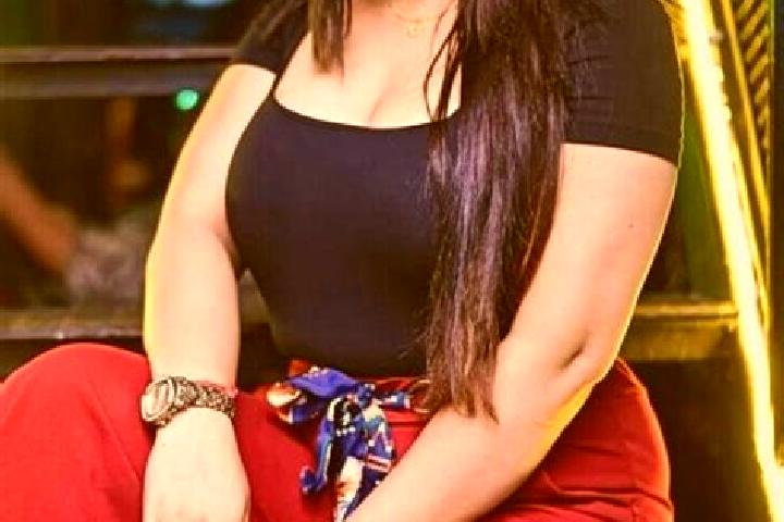 Rose, 23 — Escort in Malini, Romania