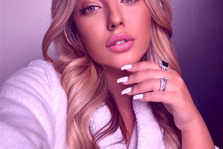 Rose, 23 — Escort in Modelu, Romania
