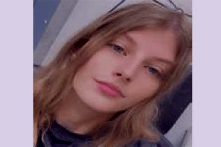 Rose, 23 — Escort in Northport, United States