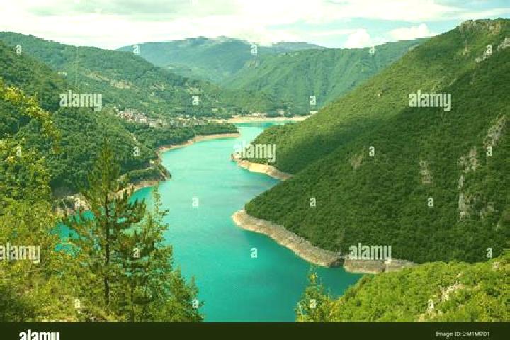 Rose, 23 — Escort in Pluzine, Montenegro