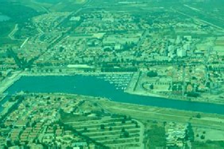 Rose, 23 — Escort in Port-Saint-Louis-du-Rhone, France