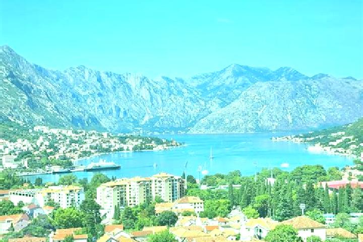 Rose, 23 — Escort in Skaljari, Montenegro
