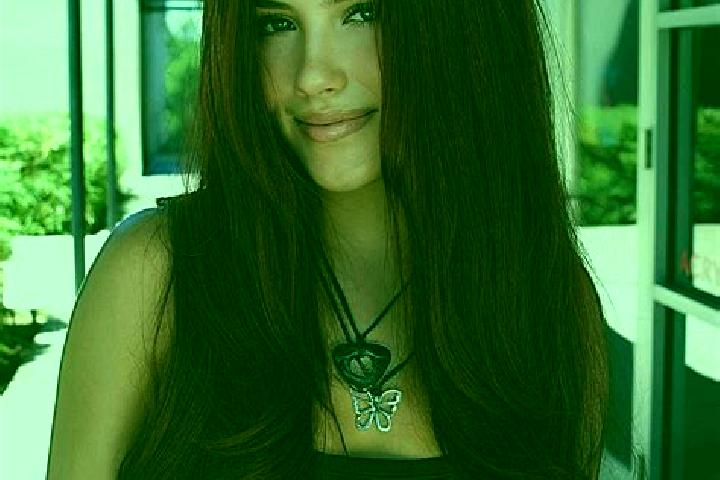 Rose, 24, a auburn dark-eyed caribbean companion based in Hontoria de Valdearados. Offering Overnight, OWO, GFE, Party Girl. Available for incall and outcall...