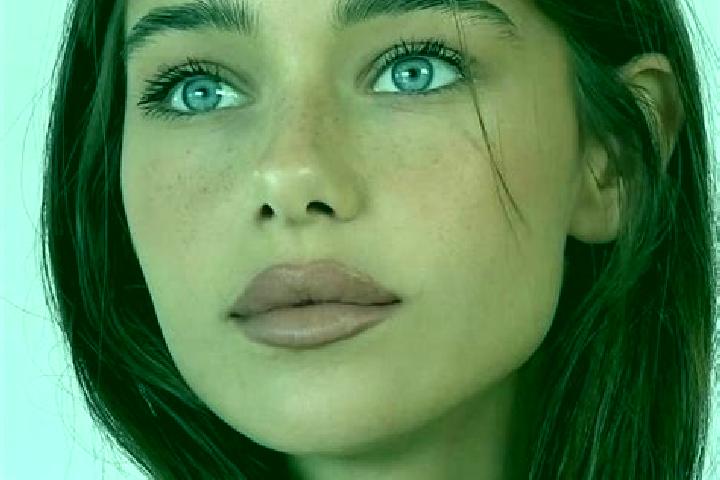Rose, 24, a brunette brown-eyed asian companion based in Santa Luzia do Norte. Offering Dinner Date, A-Level, Overnight. Available for incall and outcall, ov...