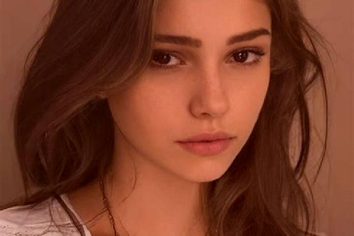 Rose, 24, a red hazel-eyed slavic companion based in Dhanaula. Offering Domination, Prostate Massage, BDSM, Duos. Available for incall and outcall, overnight...