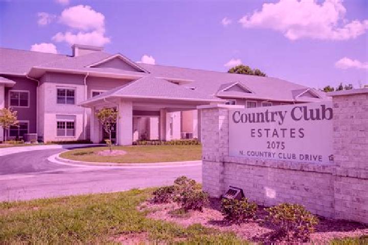 Rose, 24 — Escort in Country Club Estates, United States