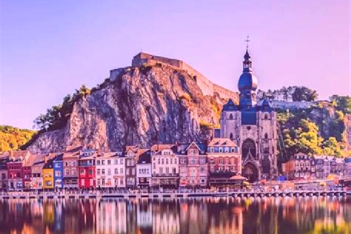 Rose, 24 — Escort in Heron, Belgium