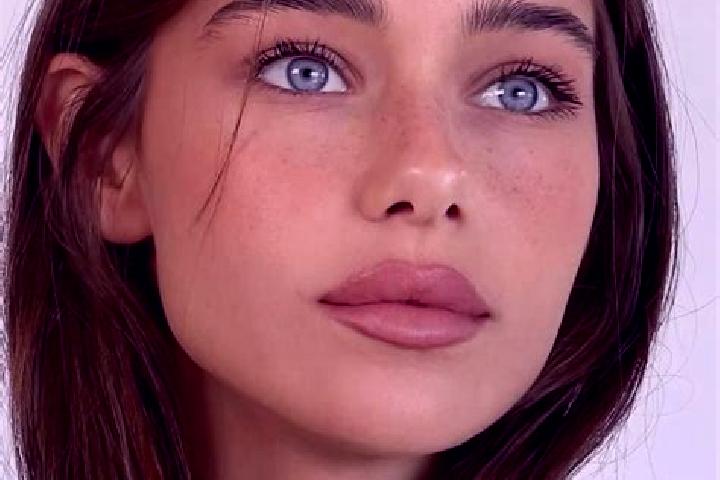Rose, 25, a brunette brown-eyed middle eastern companion based in Laschia. Offering GFE, Domination, Girlfriend Experience, Prostate Massage, 69. Available f...