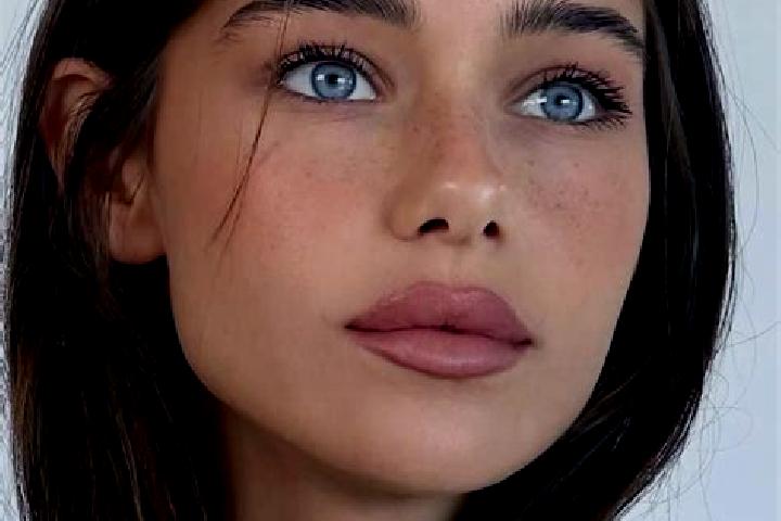 Rose, 25, a brunette brown-eyed mixed companion based in Haute-Goulaine. Offering Massage, Dinner Date, Erotic Massage. Available for incall and outcall, day...