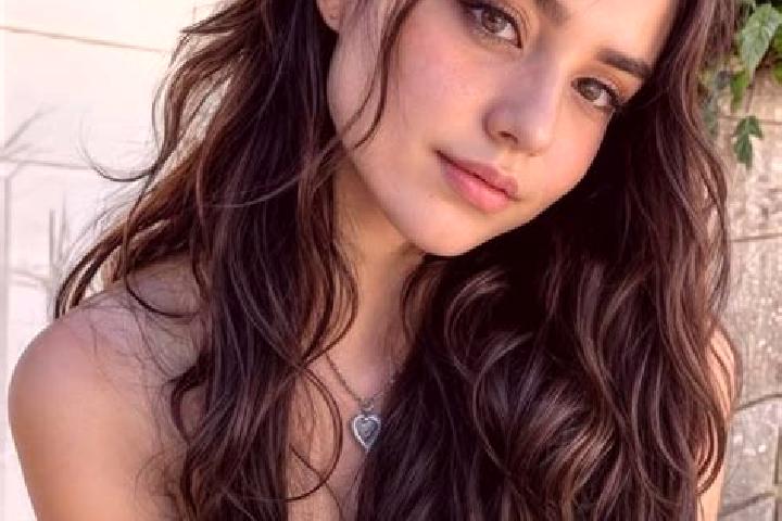 Rose, 25, a brunette hazel-eyed middle eastern companion based in Alytus. Offering Tantra, CIM, Deep French Kissing, 69. Available for incall and outcall, ov...