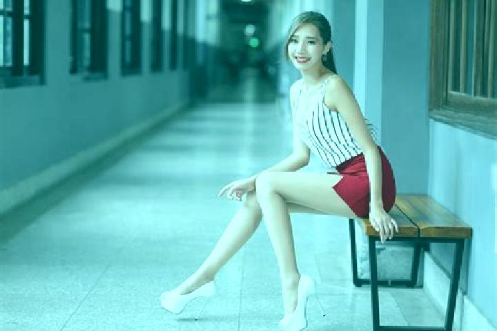 Rose, 25, a chestnut brown-eyed asian companion based in Kalieung. Offering Dinner Date, BDSM, Travel Companion, Striptease, Massage. Available for incall an...