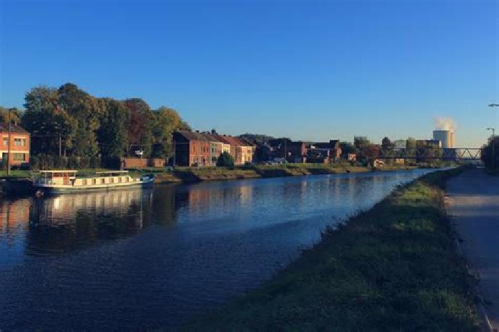 Rose, 25 — Escort in Gosselies, Belgium