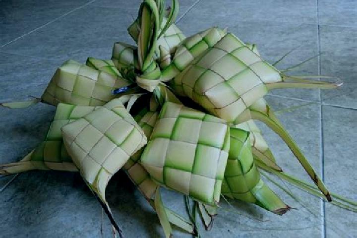Rose, 25 — Escort in Ketupat, Indonesia