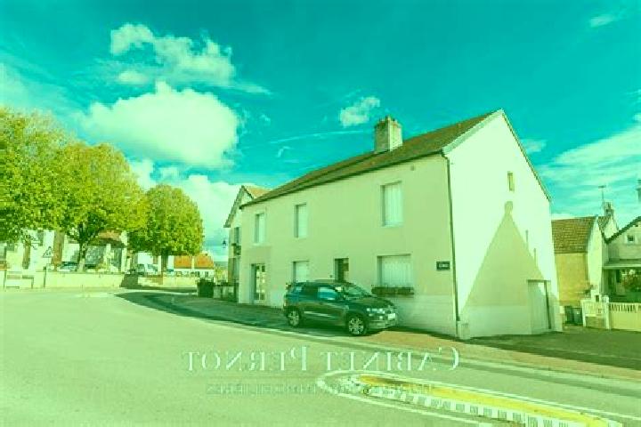 Rose, 25 — Escort in Messigny-et-Vantoux, France