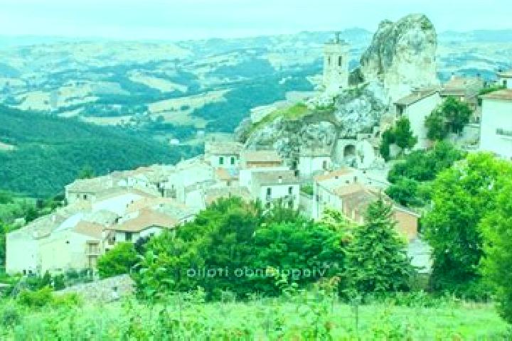 Rose, 25 — Escort in Pietracupa, Italy