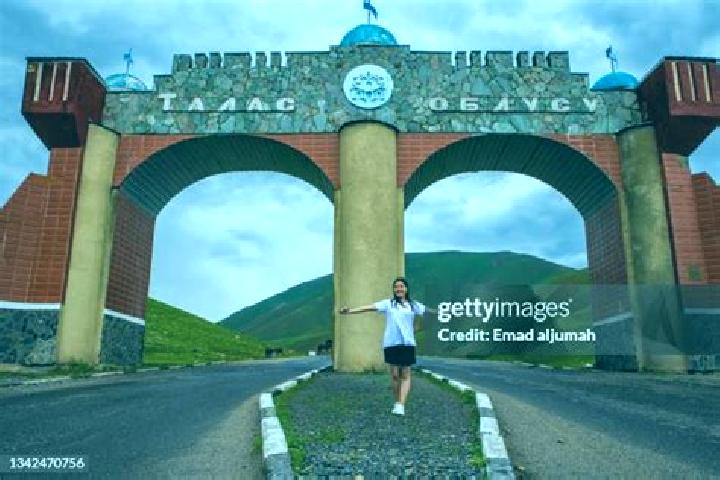 Rose, 25 — Escort in Talas, Kyrgyzstan
