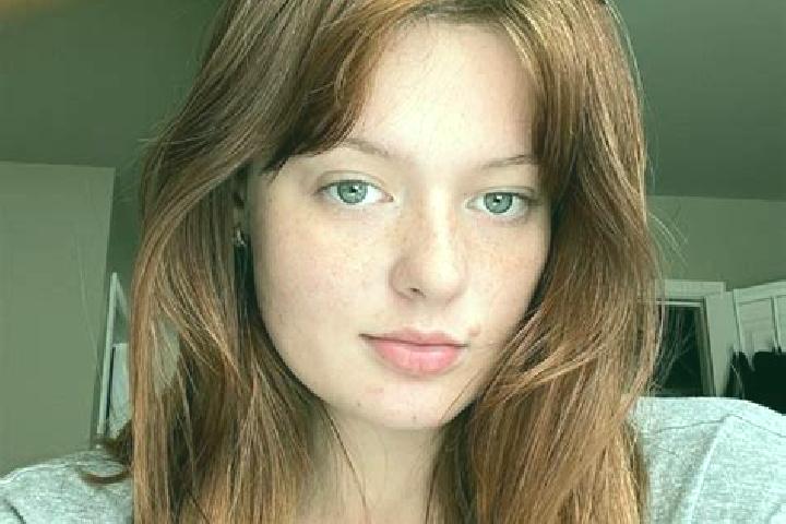 Rose, 26, a auburn blue-eyed mediterranean companion based in Sarmede. Offering Deep French Kissing, Fetish, Prostate Massage, Overnight, Girlfriend Experien...
