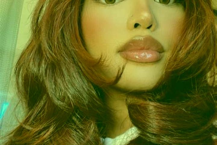Rose, 26, a auburn hazel-eyed latina companion based in Rasinja. Offering OWO, Roleplay, Overnight. Available for incall and outcall, day and evening dates.