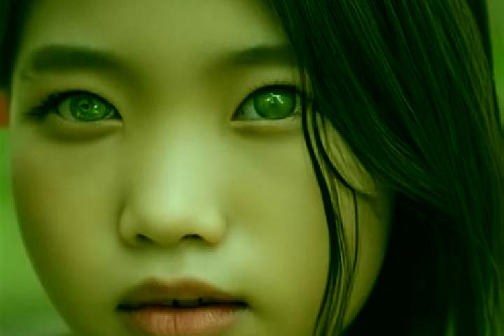 Rose, 26, a chestnut green-eyed asian companion based in Vintrosa. Offering Tantra, OWO, Roleplay. Available for incall and outcall, day and evening dates.